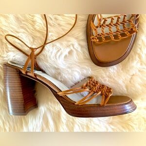 Leather lace up summer heeled sandal 🌻